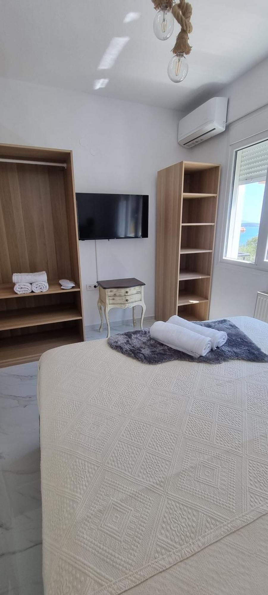 Ellis-Suites Nea Peramos Kavala ภายนอก รูปภาพ